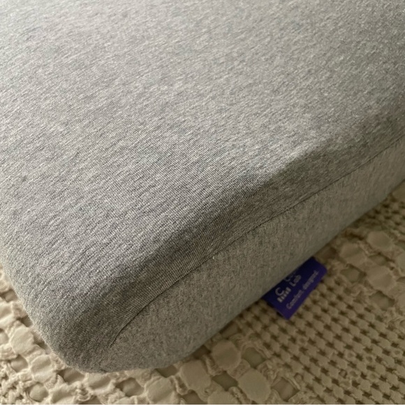 CUSHION LAB Neck Relief Ergonomic Cervical Pillow - Picture 3 of 3